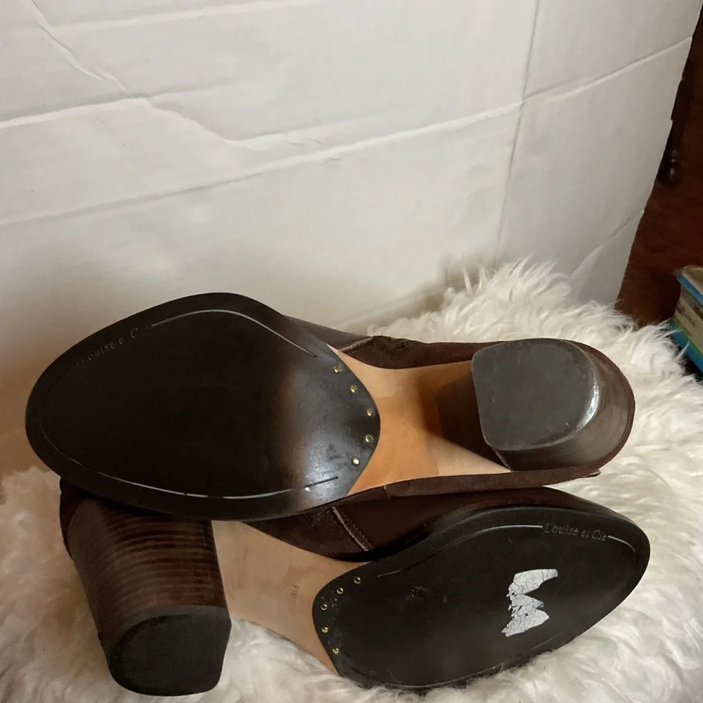 Louise Et Cie  side zip brown leather  buckle detail ankle boots 9.5